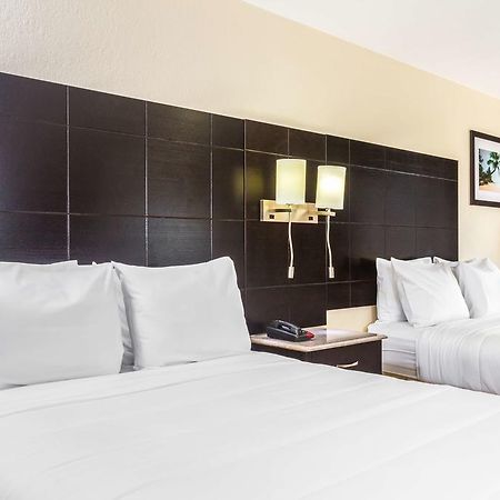 Econo Lodge Inn & Suites مدينة فلوريدا المظهر الخارجي الصورة