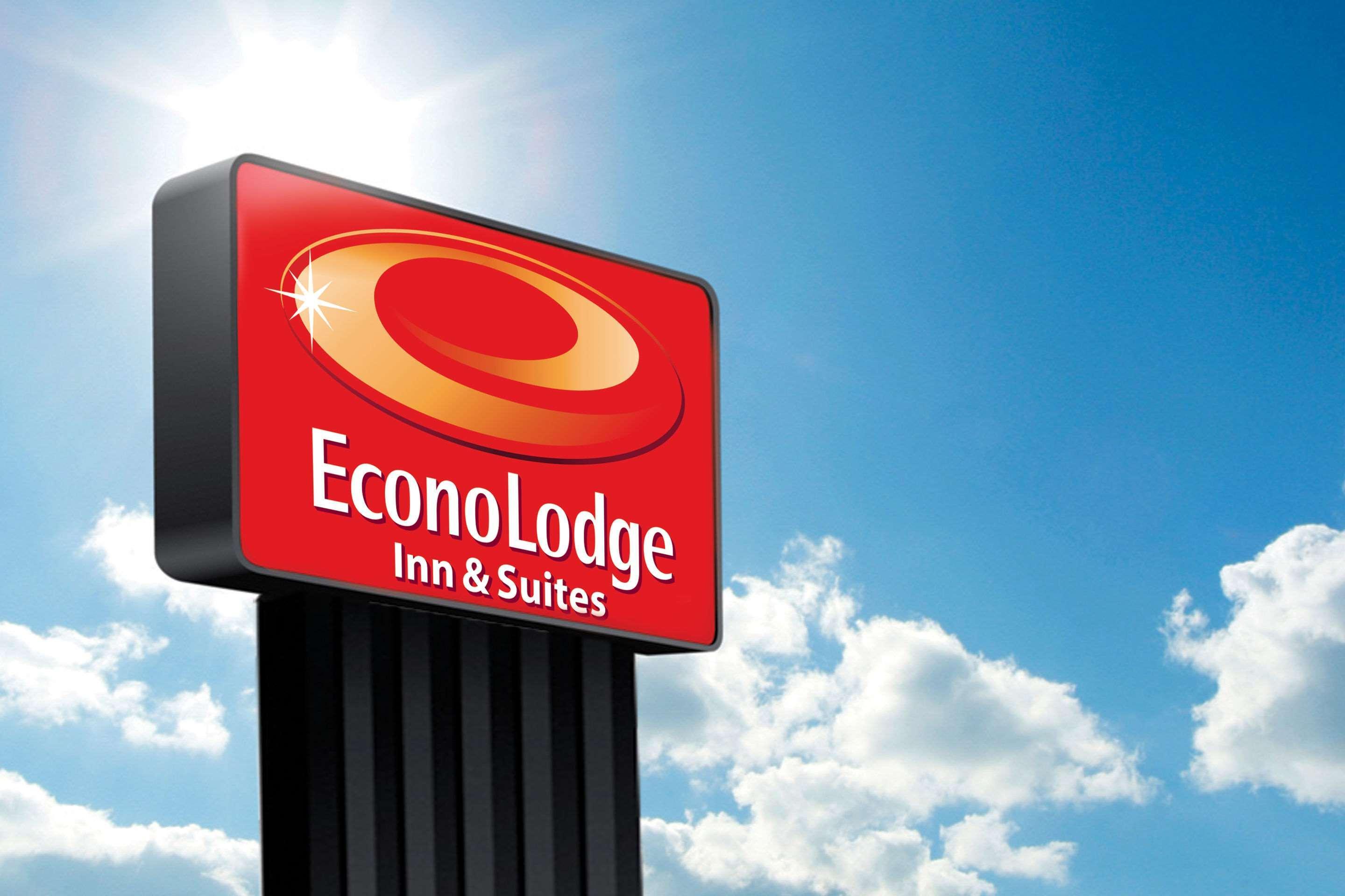 Econo Lodge Inn & Suites مدينة فلوريدا المظهر الخارجي الصورة
